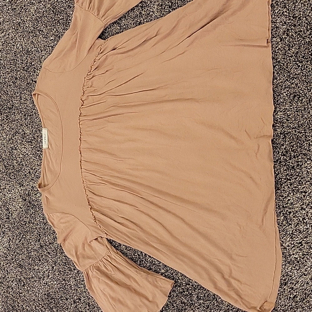 Hopely bell sleeve toupee shirt